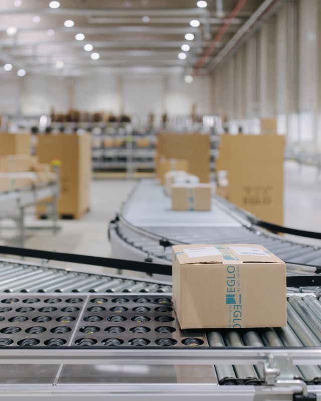 Halle zum Pakettransport